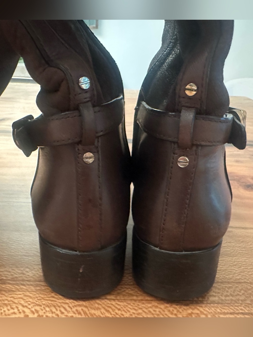 Tory Burch Simone Riding Boot Brown
Leather | Size: 8.5 - Picture 4 of 8